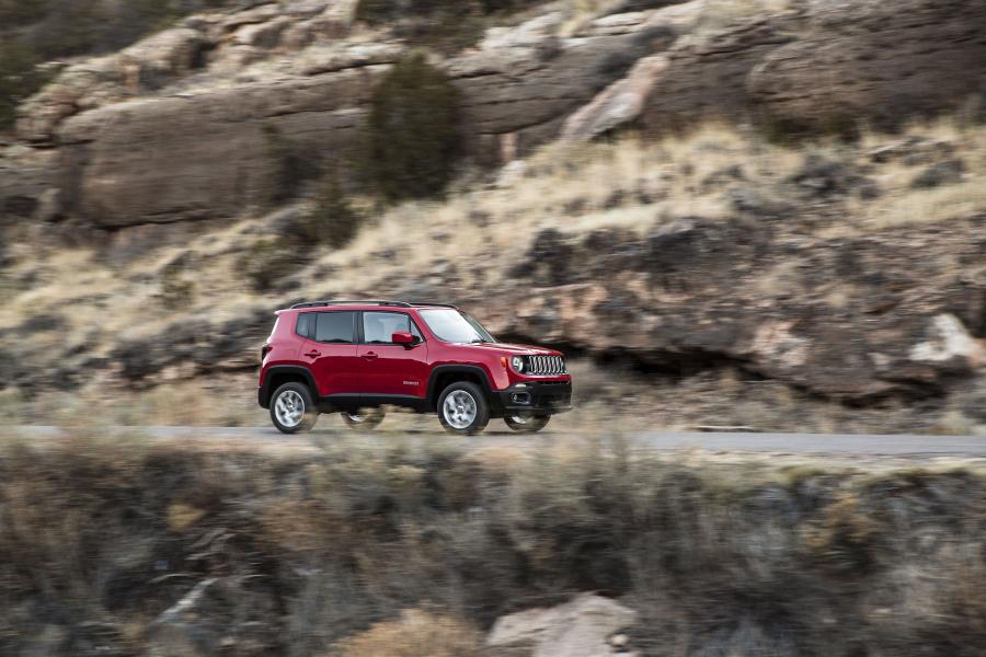  Jeep Renegade 2014 года  (фото 38 из 51)